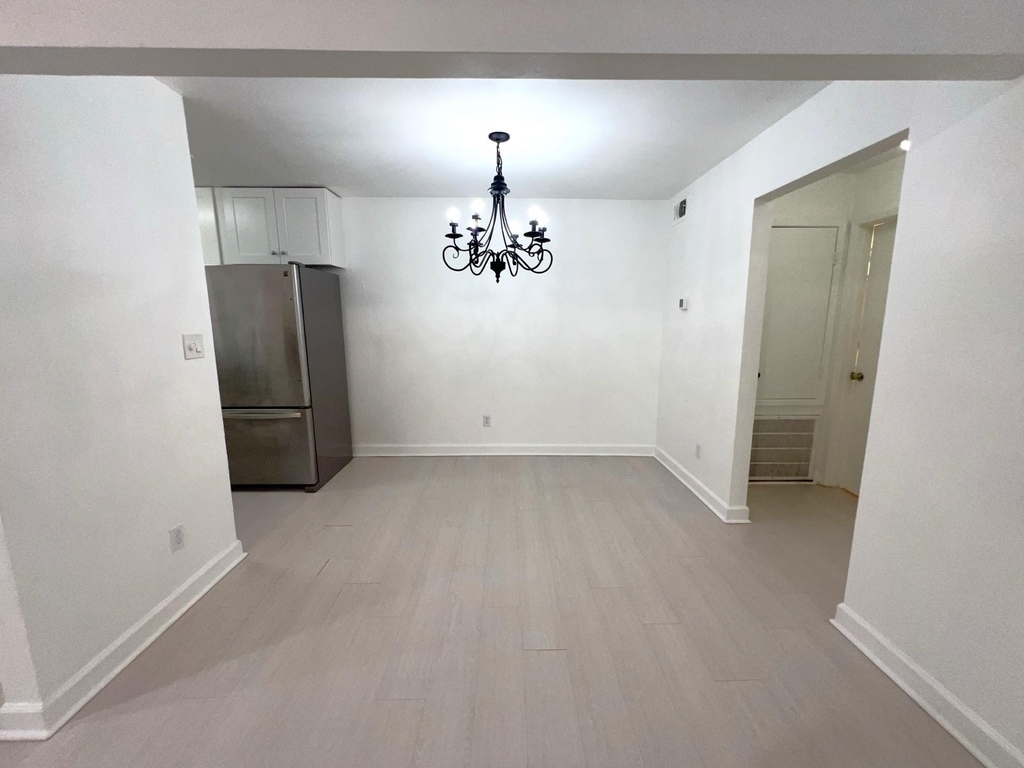 8100 Cambridge Street - Photo 11