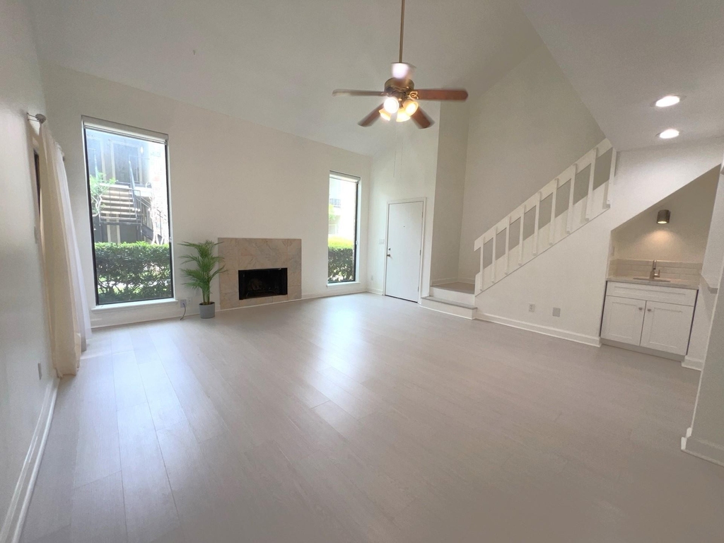 8100 Cambridge Street - Photo 2