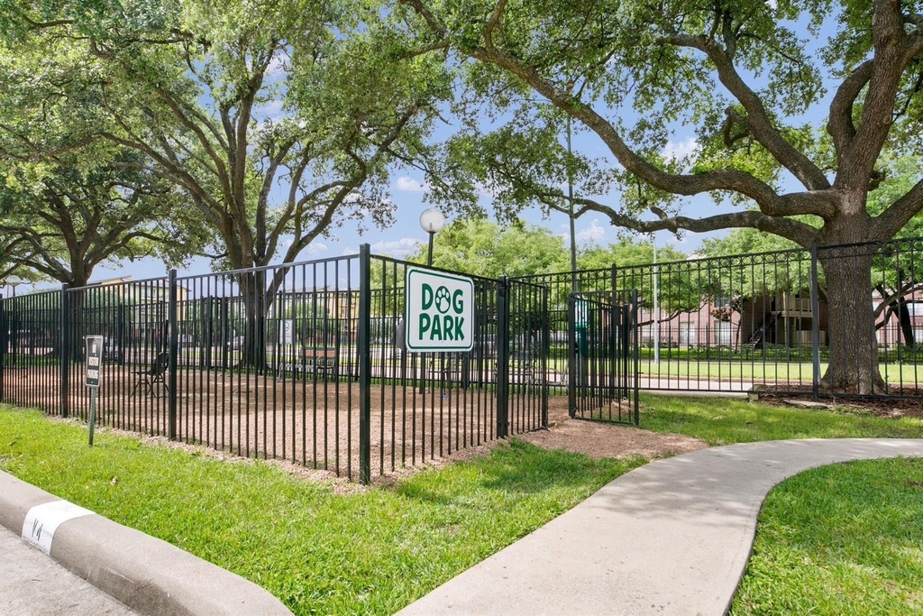 8100 Cambridge Street - Photo 25