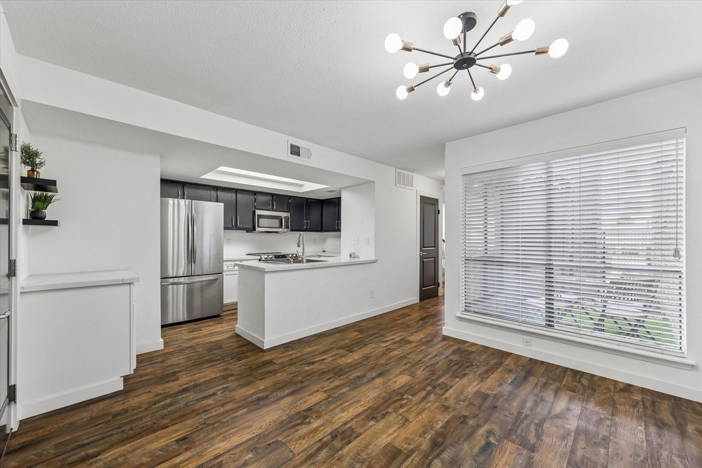 1908 Augusta Drive - Photo 2