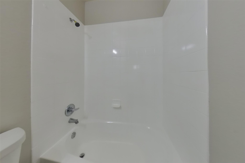 2122 Hackberry Bank Lane - Photo 12