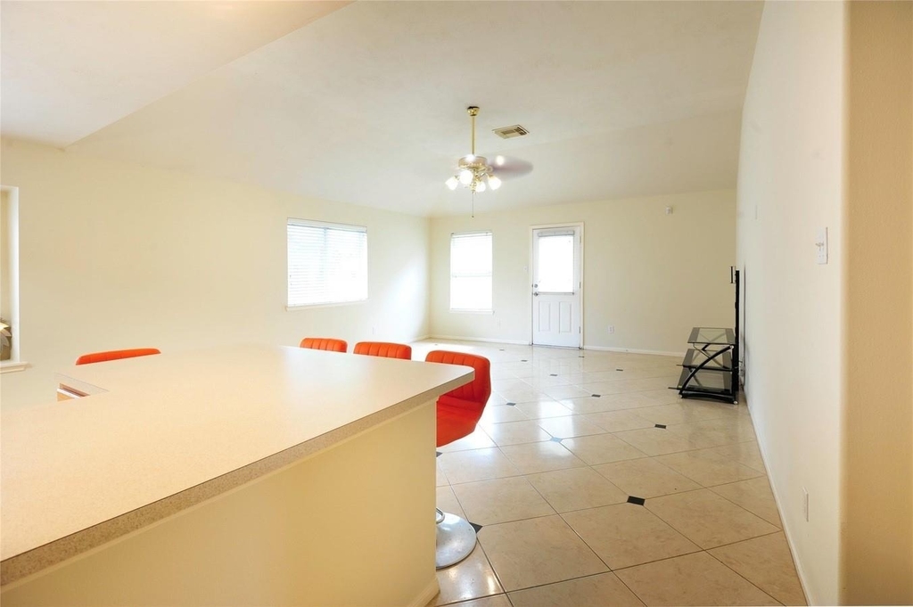 7023 Shaman Lane - Photo 5