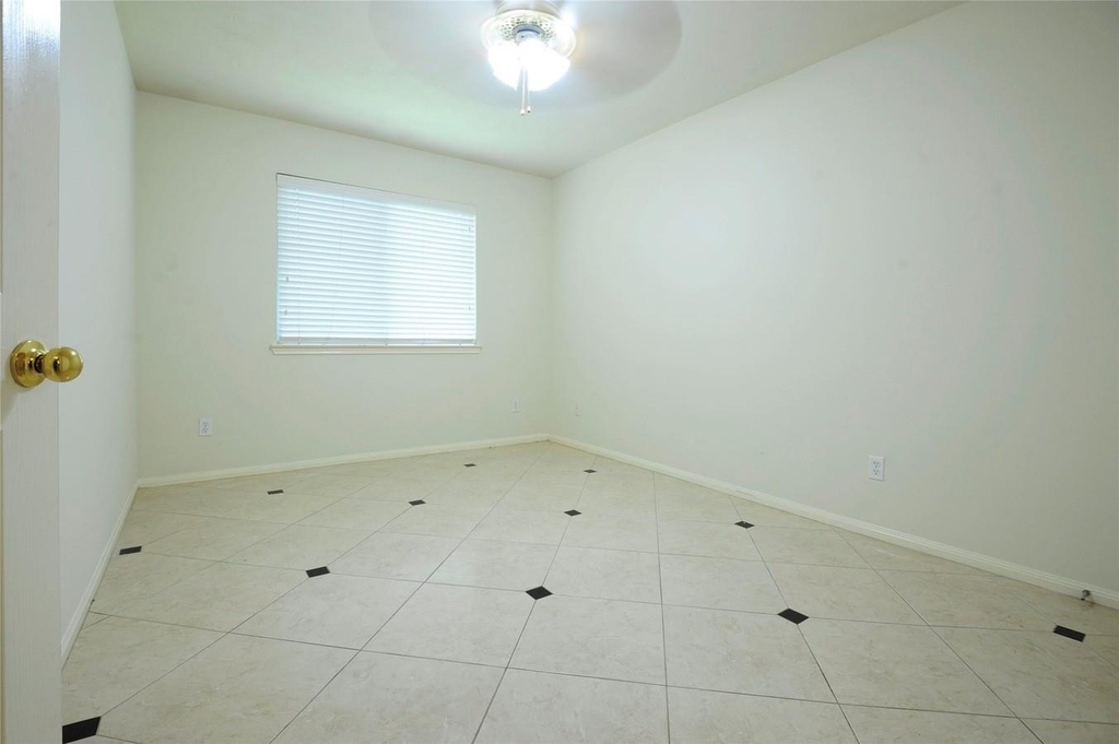 7023 Shaman Lane - Photo 16