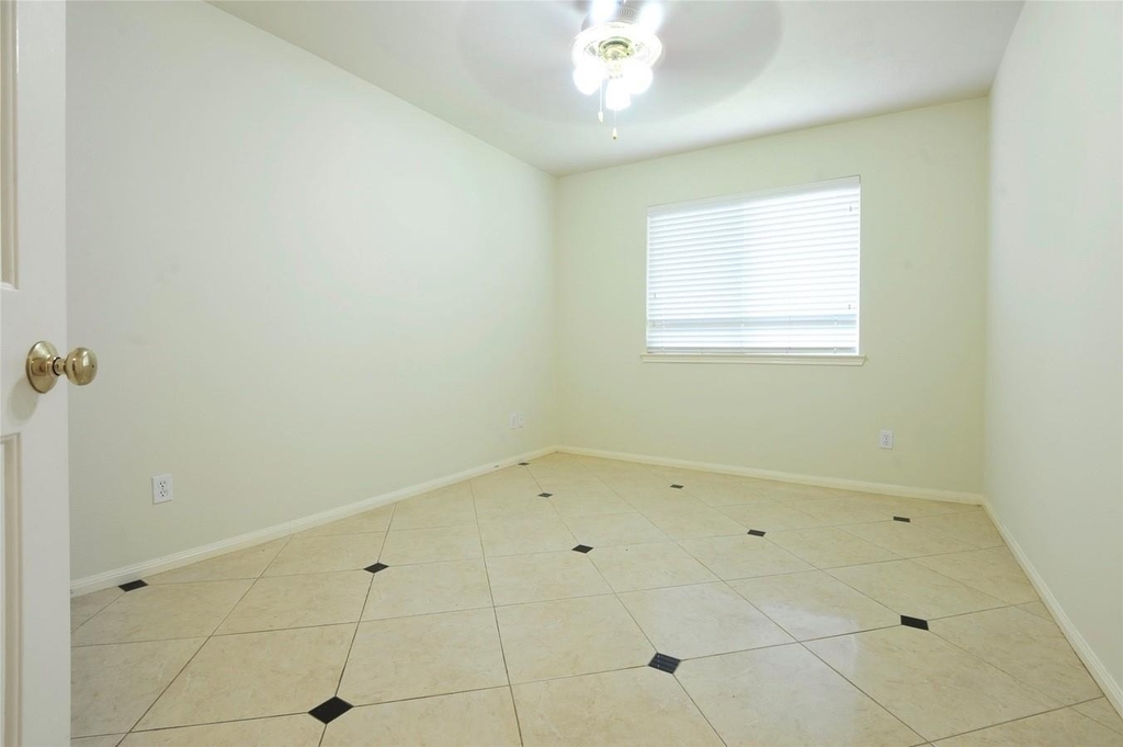 7023 Shaman Lane - Photo 15
