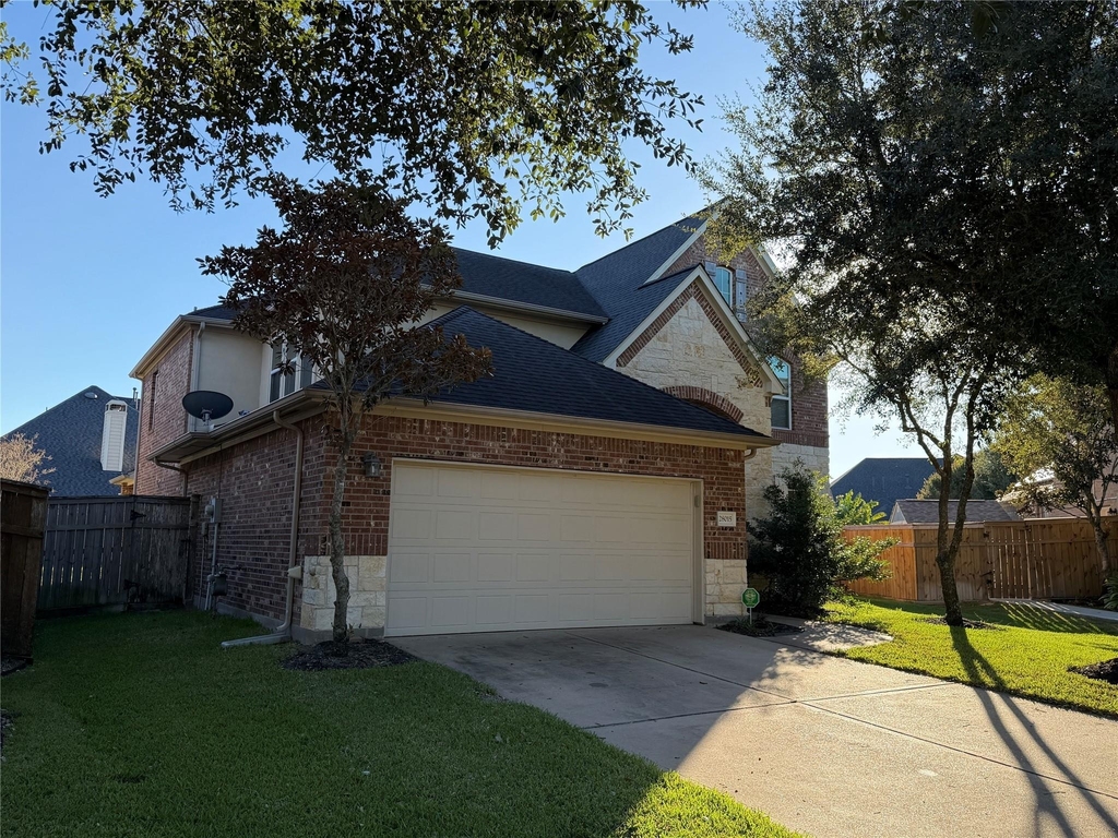 28015 Silverstream Court - Photo 1