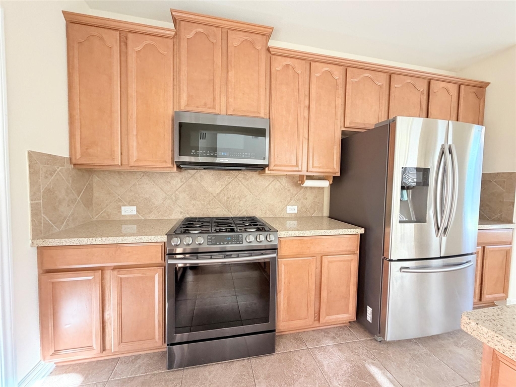 28015 Silverstream Court - Photo 6
