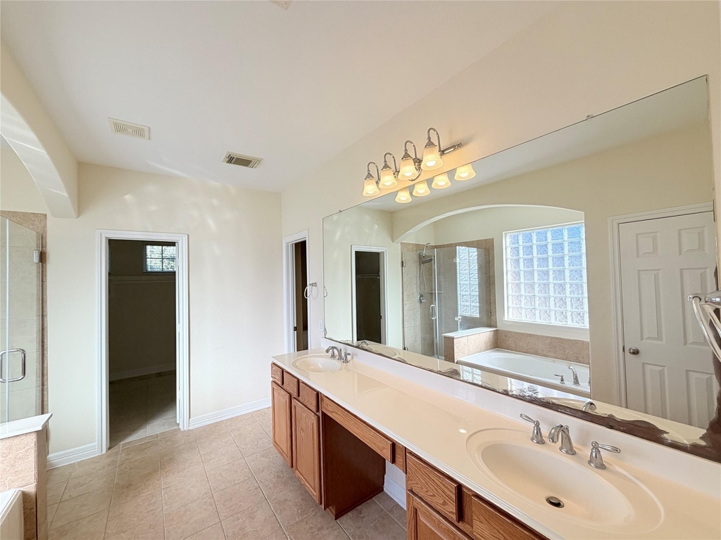 28015 Silverstream Court - Photo 14