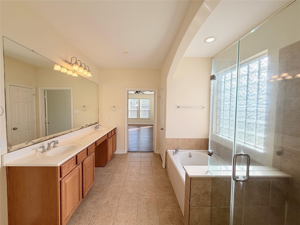 28015 Silverstream Court - Photo 17