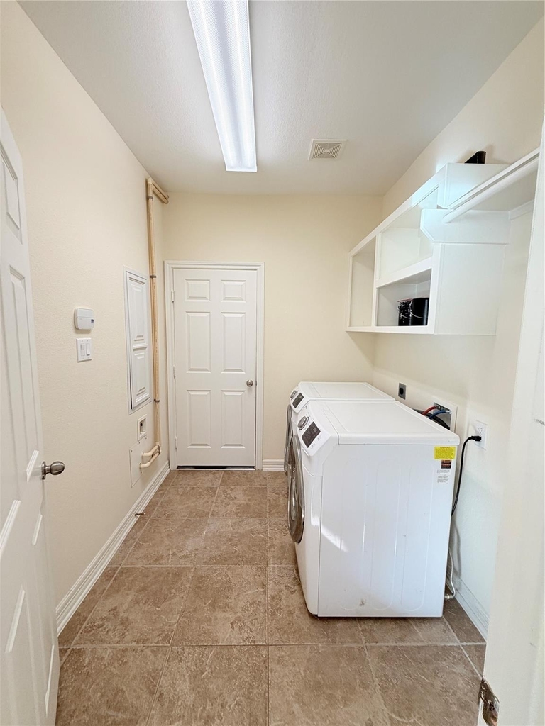 28015 Silverstream Court - Photo 8