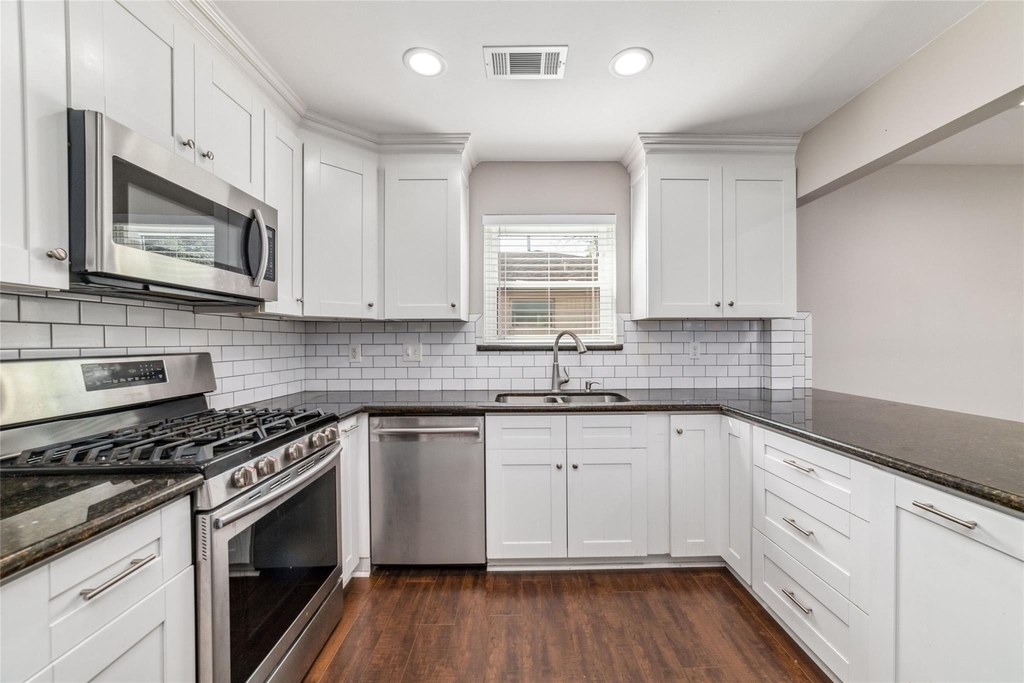 5731 Cheltenham Drive - Photo 7