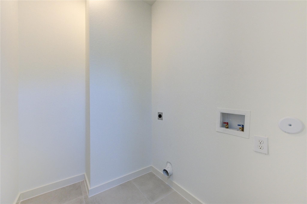 7120 Eastwood Street - Photo 18
