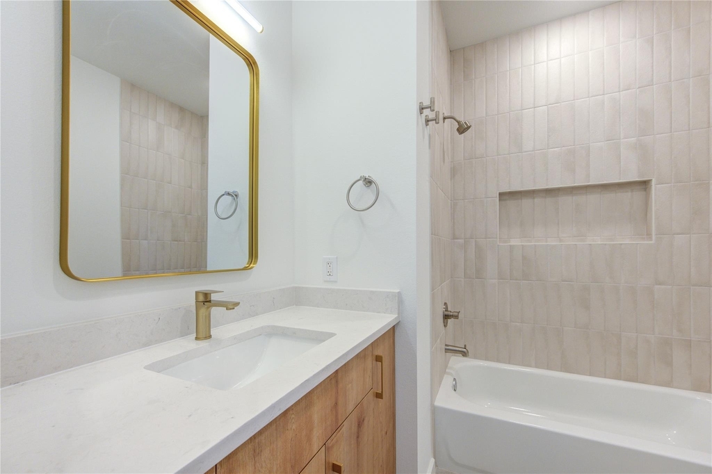 7120 Eastwood Street - Photo 16