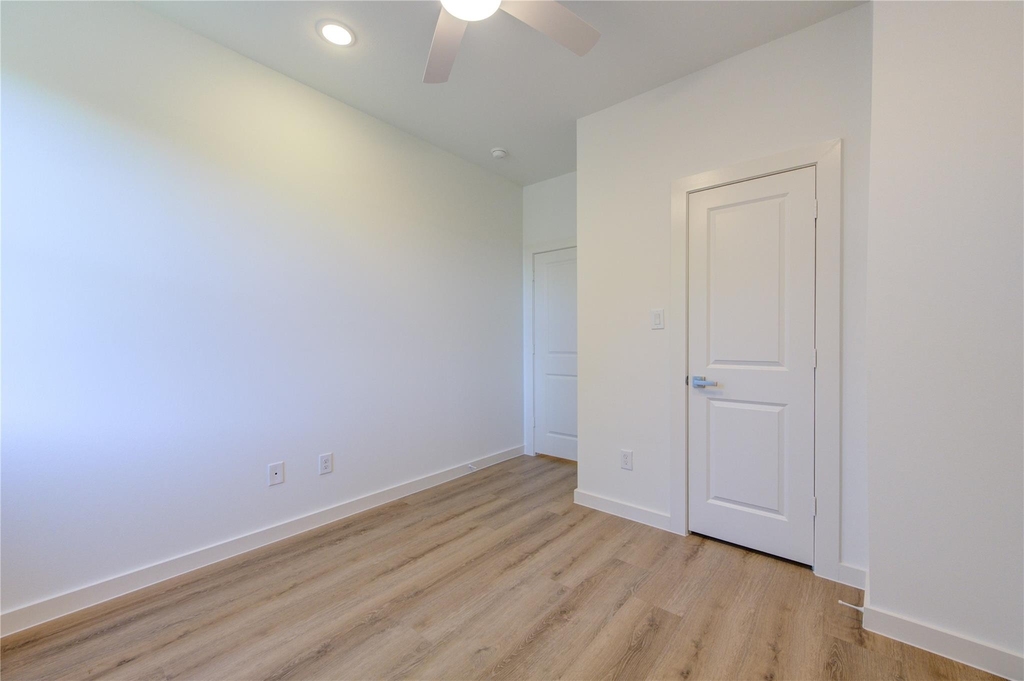 7120 Eastwood Street - Photo 13