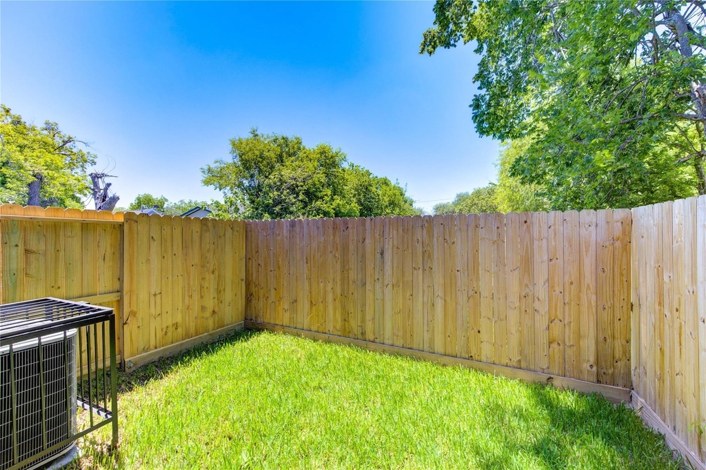 7120 Eastwood Street - Photo 21
