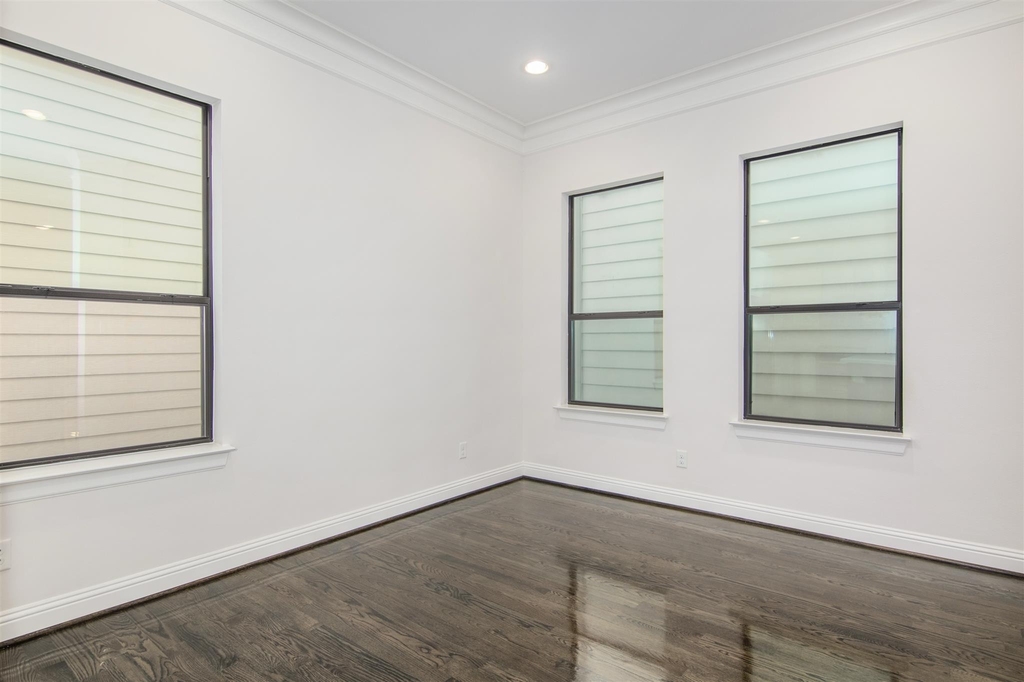 1508 Johnson Street - Photo 9