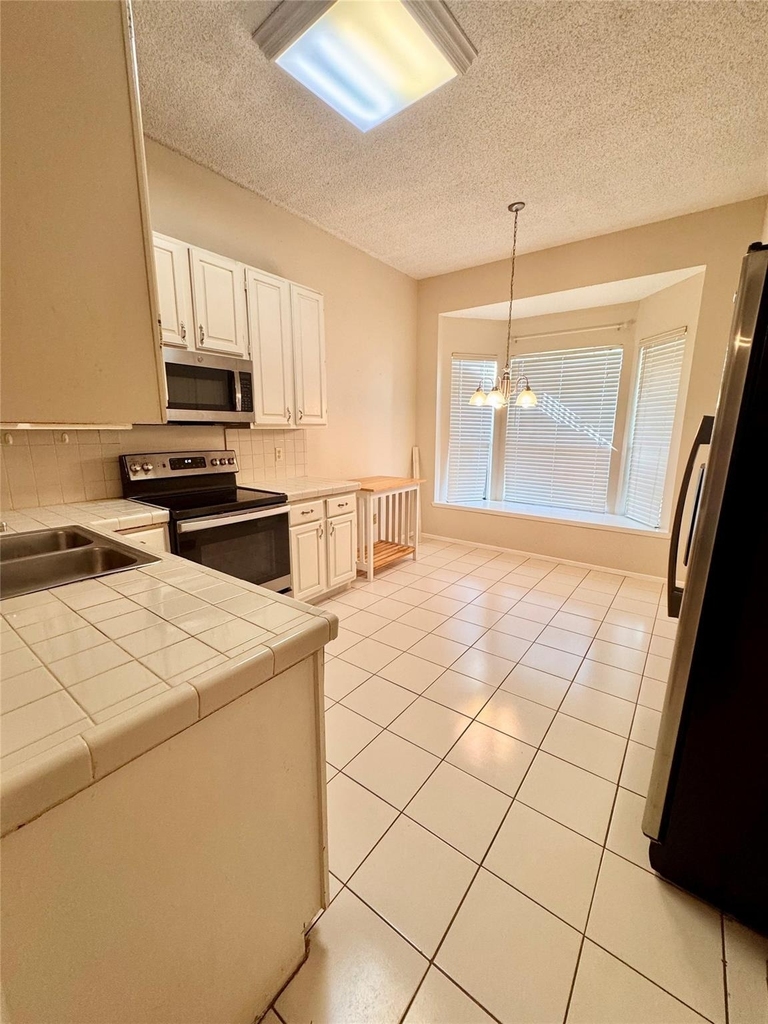 3423 Pecan Point Drive - Photo 4