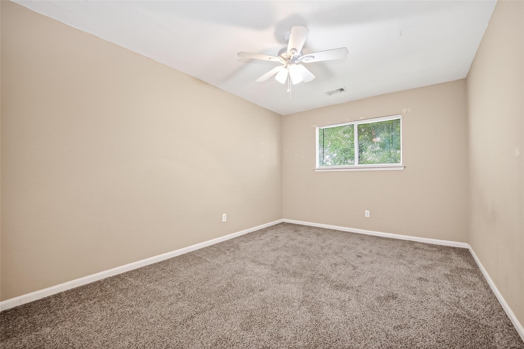 15515 Waldron Circle - Photo 29