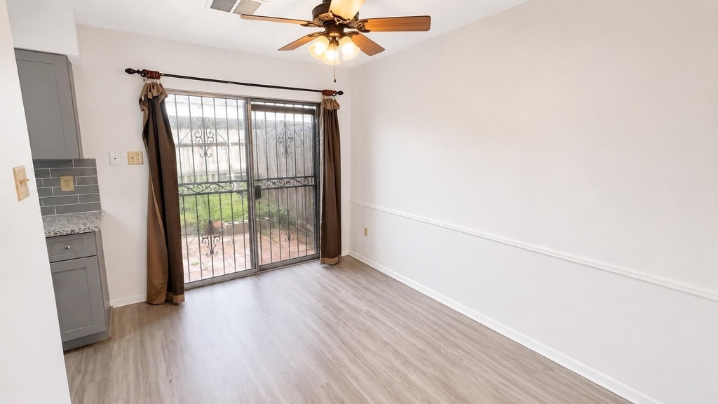 11685 Alief Clodine Road - Photo 11