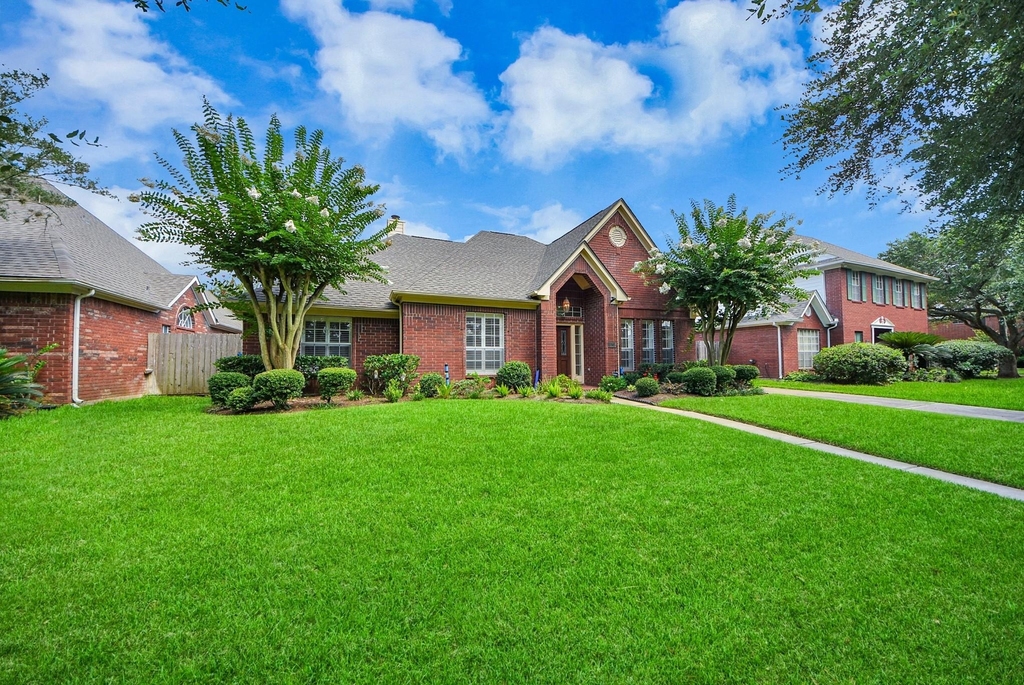 16710 Colony Terrace Drive - Photo 1