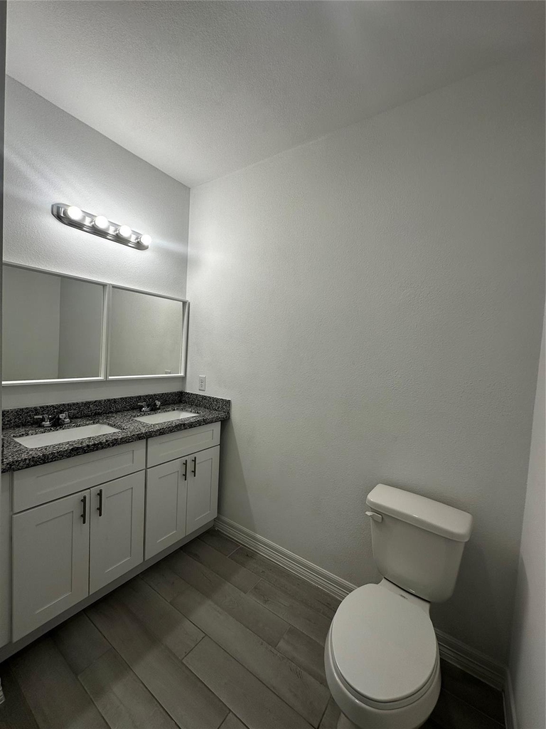 7209 Carver Road - Photo 9