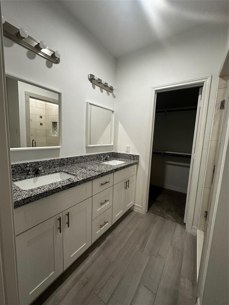 7209 Carver Road - Photo 5