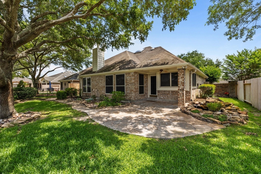 2723 Shelby Drive - Photo 18