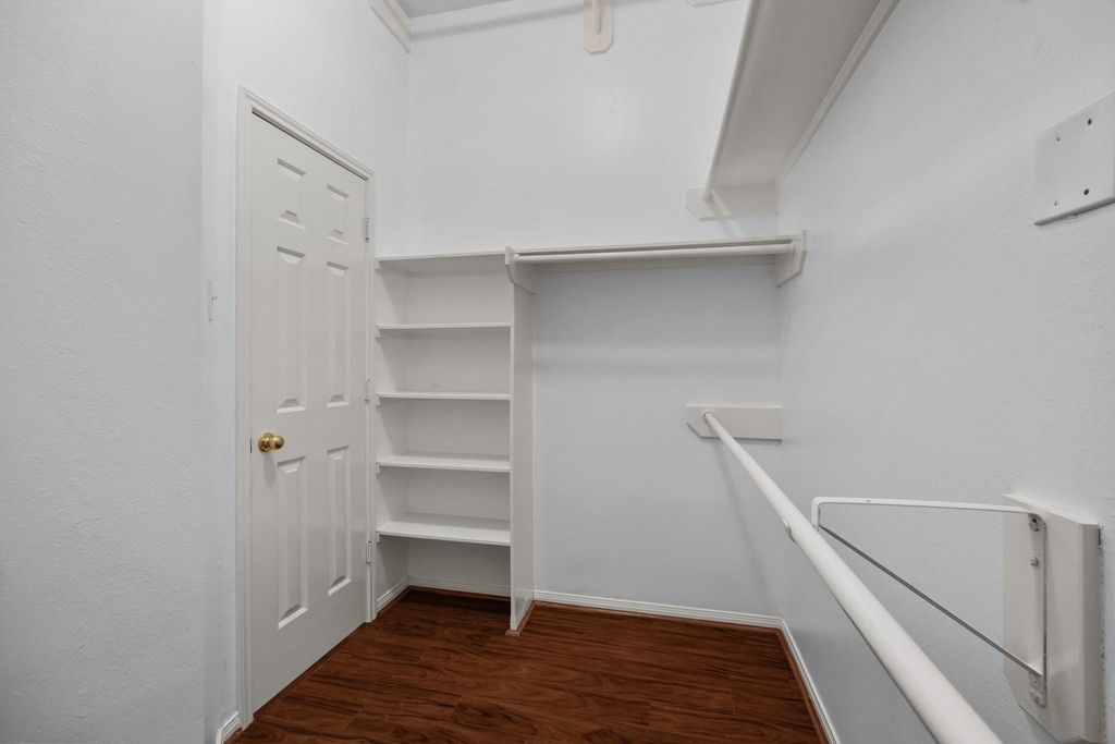 2723 Shelby Drive - Photo 13