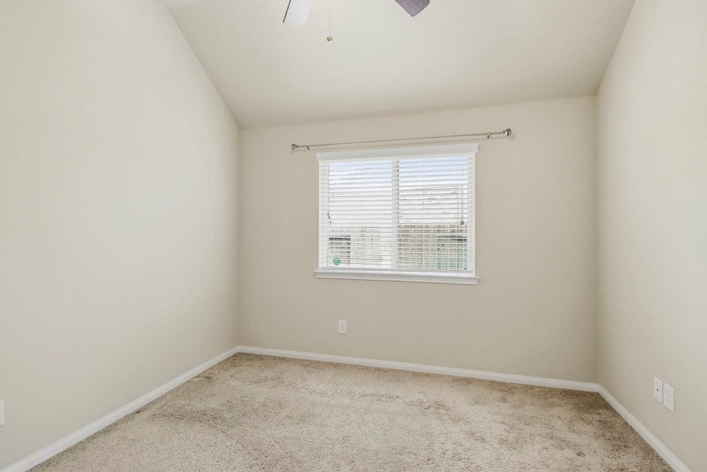24142 Auburn Woods Court - Photo 13