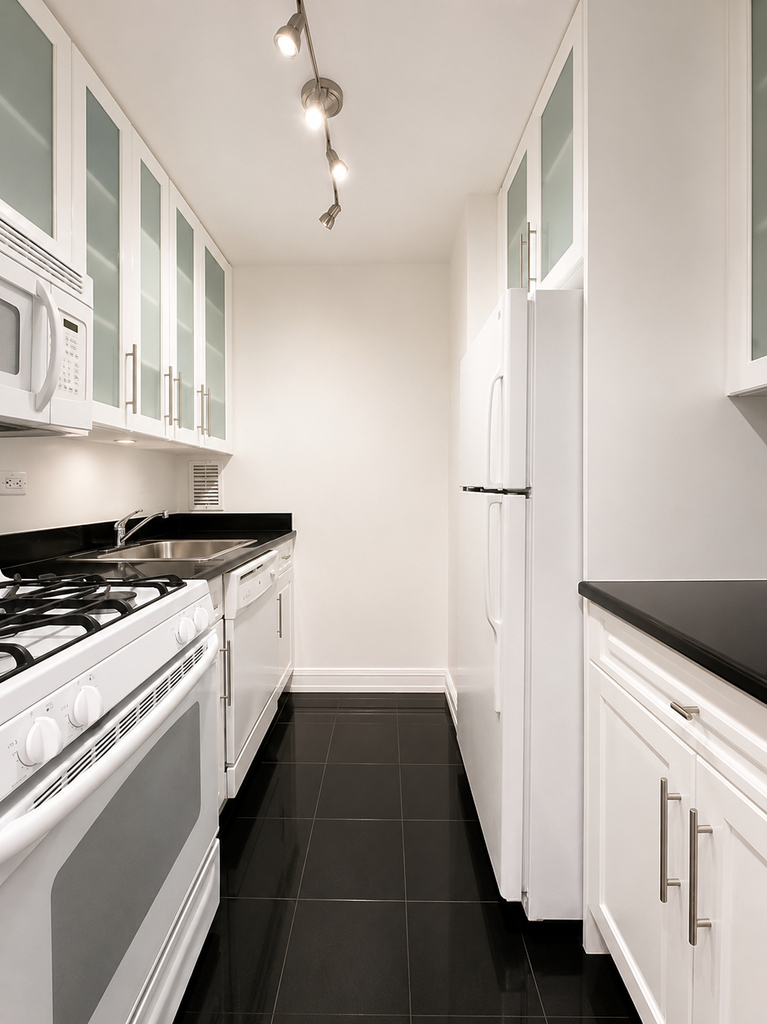 888 8th Avenue - Photo 2