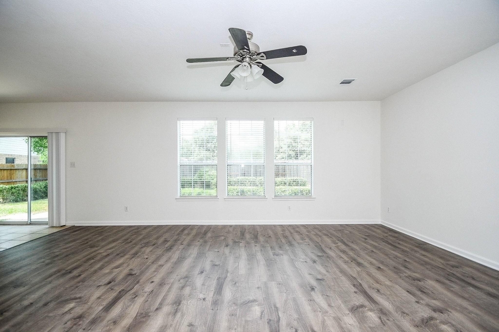 21610 Woodoak Court - Photo 8