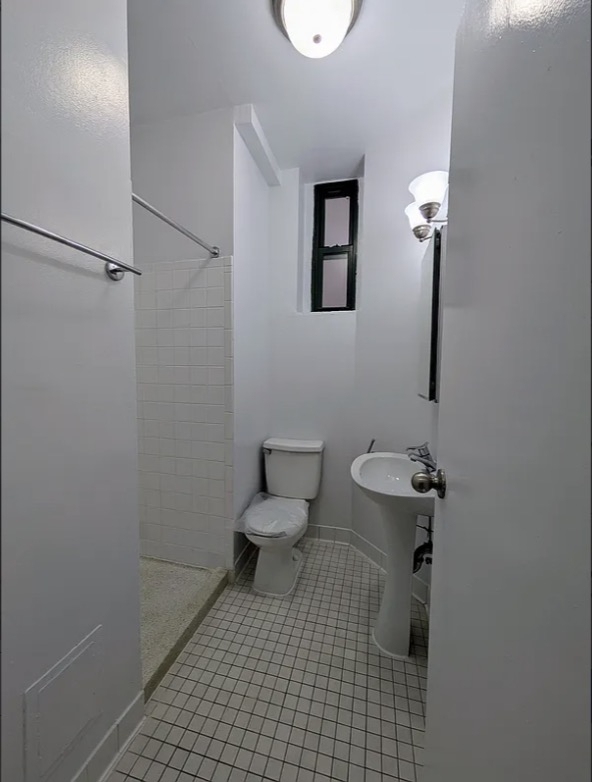 East 79th Street - Photo 9