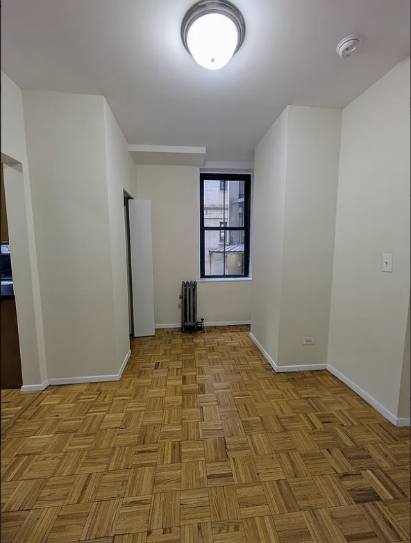 East 79th Street - Photo 5