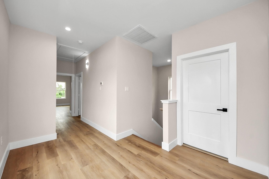 7542 Charlie Street - Photo 13