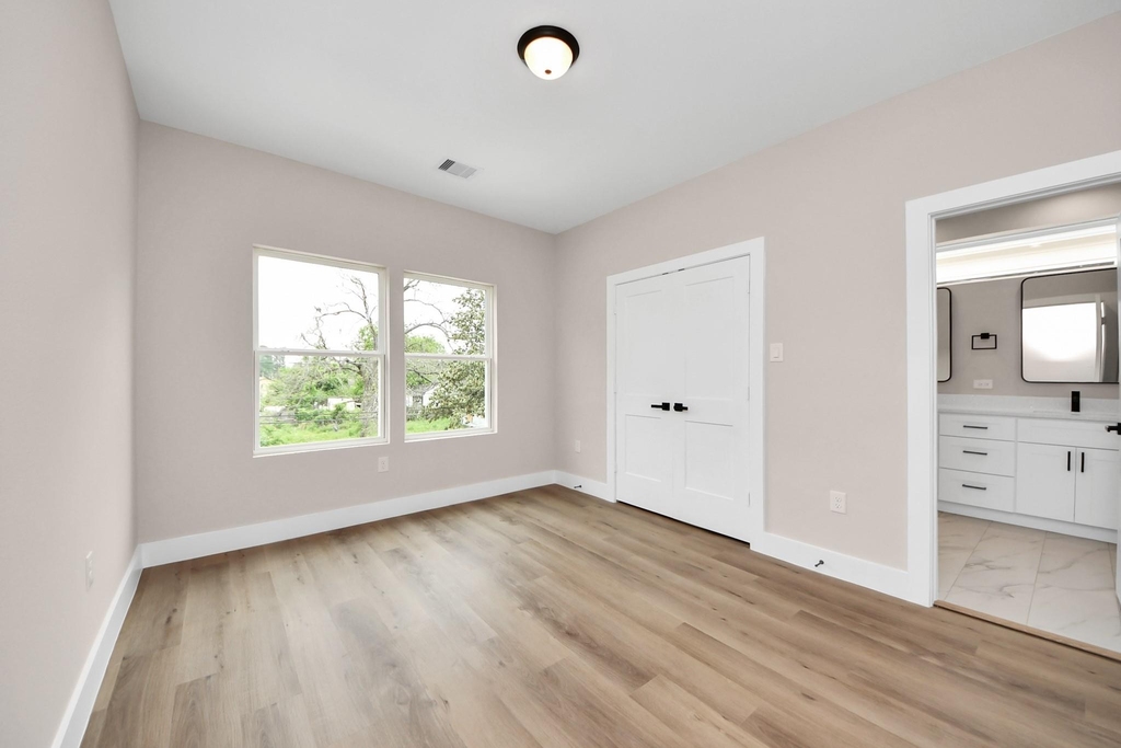 7542 Charlie Street - Photo 18