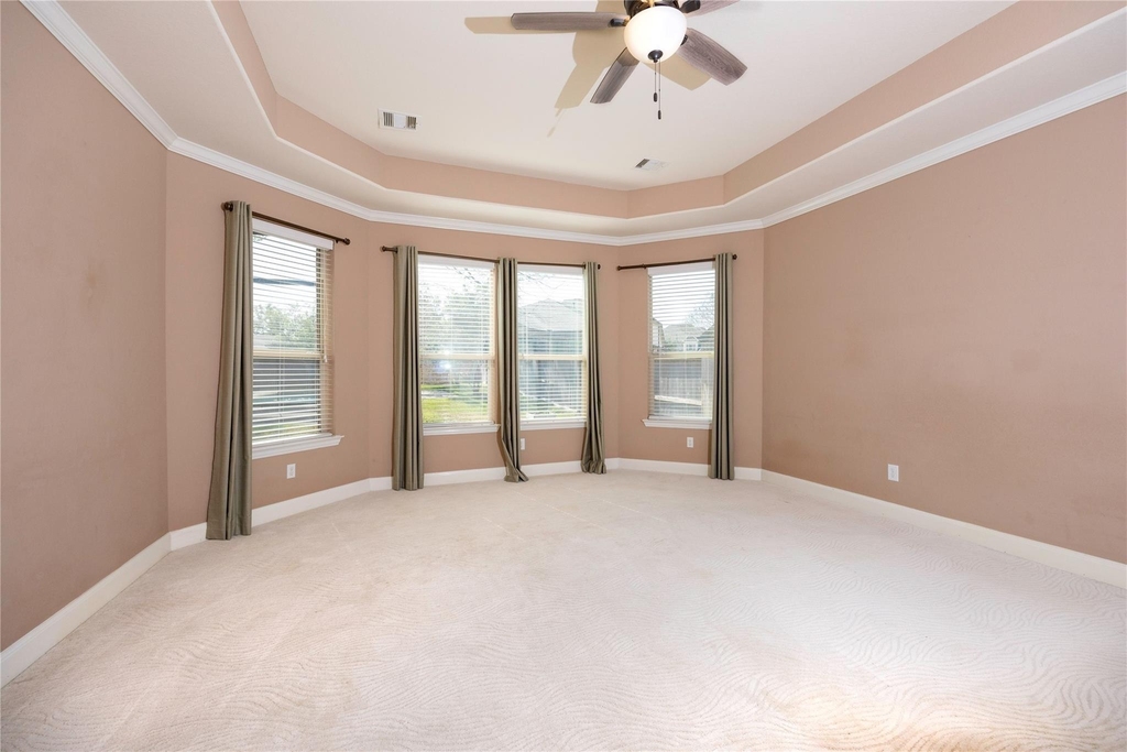 6743 Honeycrest Lane - Photo 8