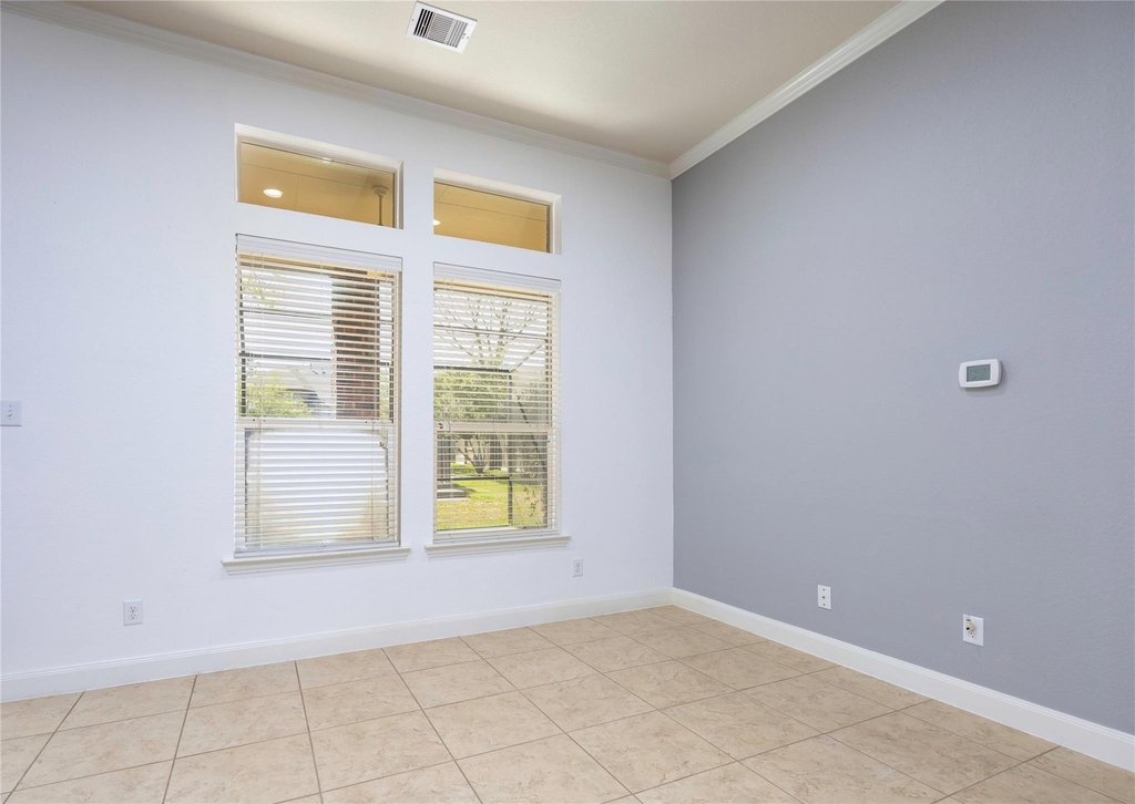 6743 Honeycrest Lane - Photo 7