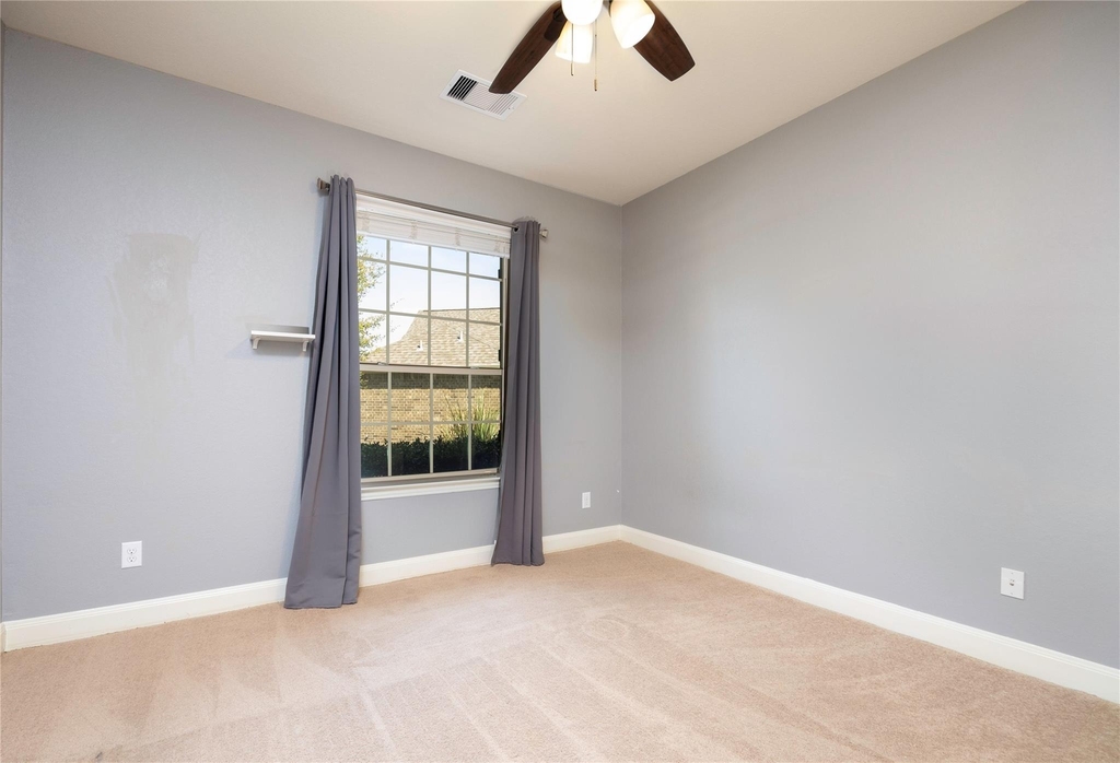 6743 Honeycrest Lane - Photo 13