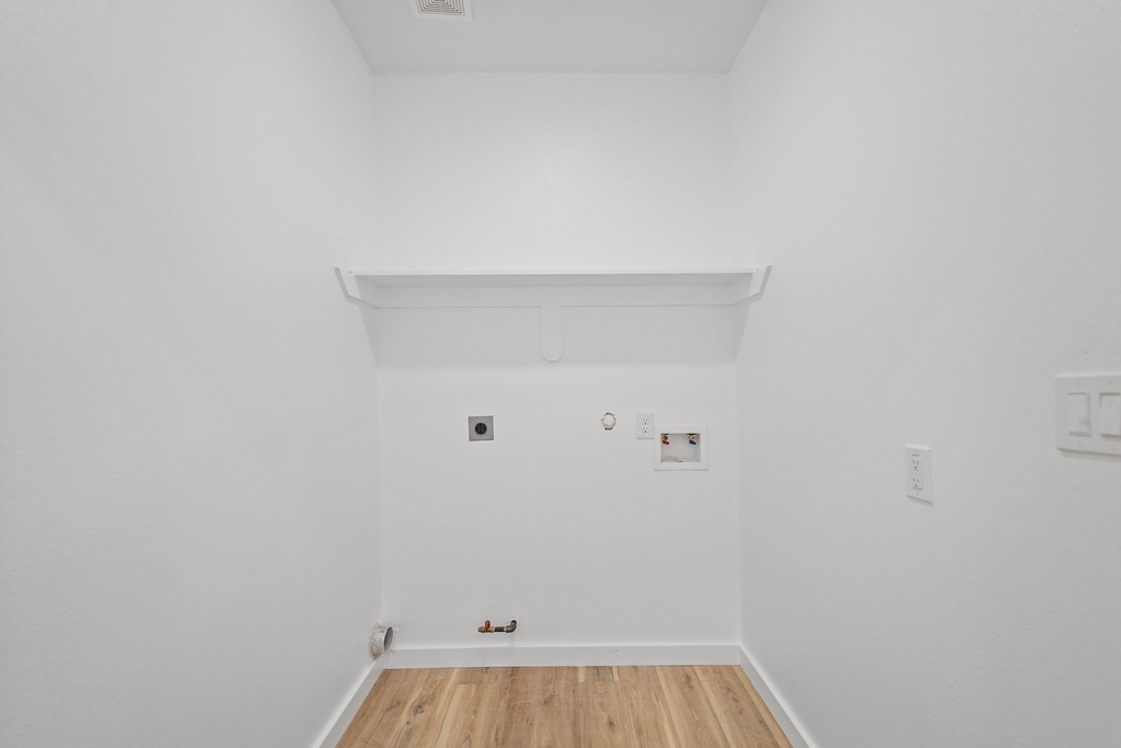 2195 W Lang - Photo 10