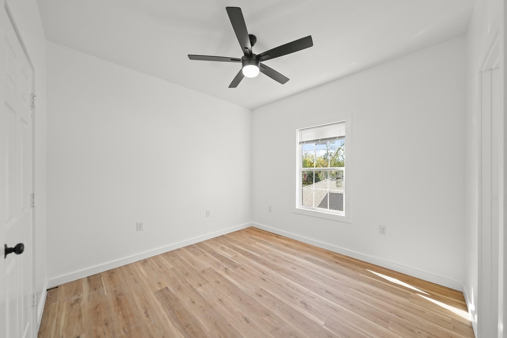 2195 W Lang - Photo 19