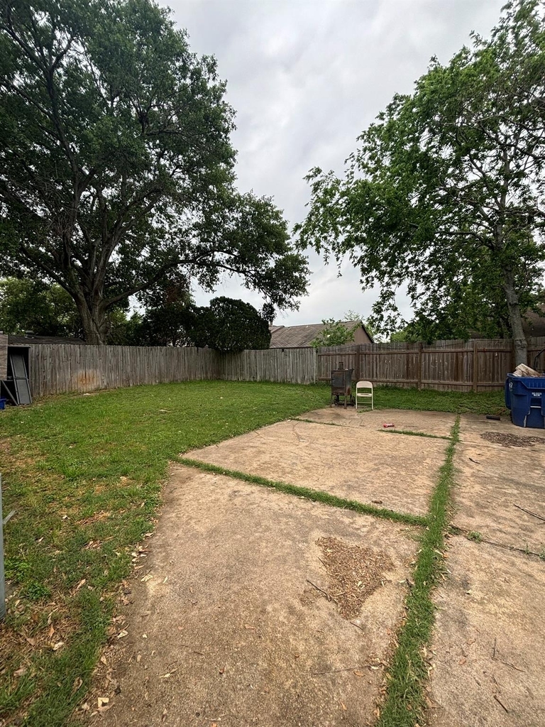 19510 Lazy Valley Drive - Photo 14