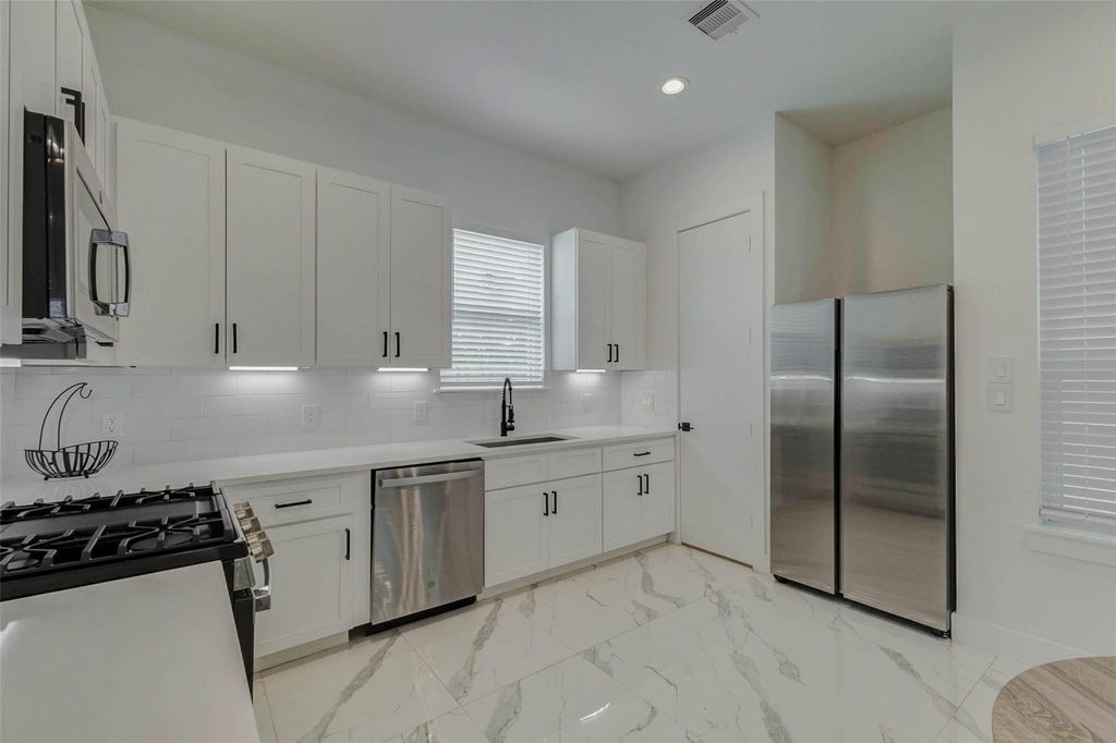 5727 Elysium Street - Photo 6