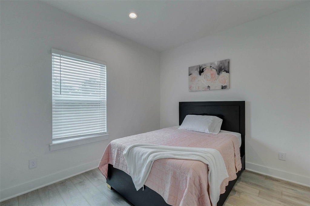 5727 Elysium Street - Photo 13