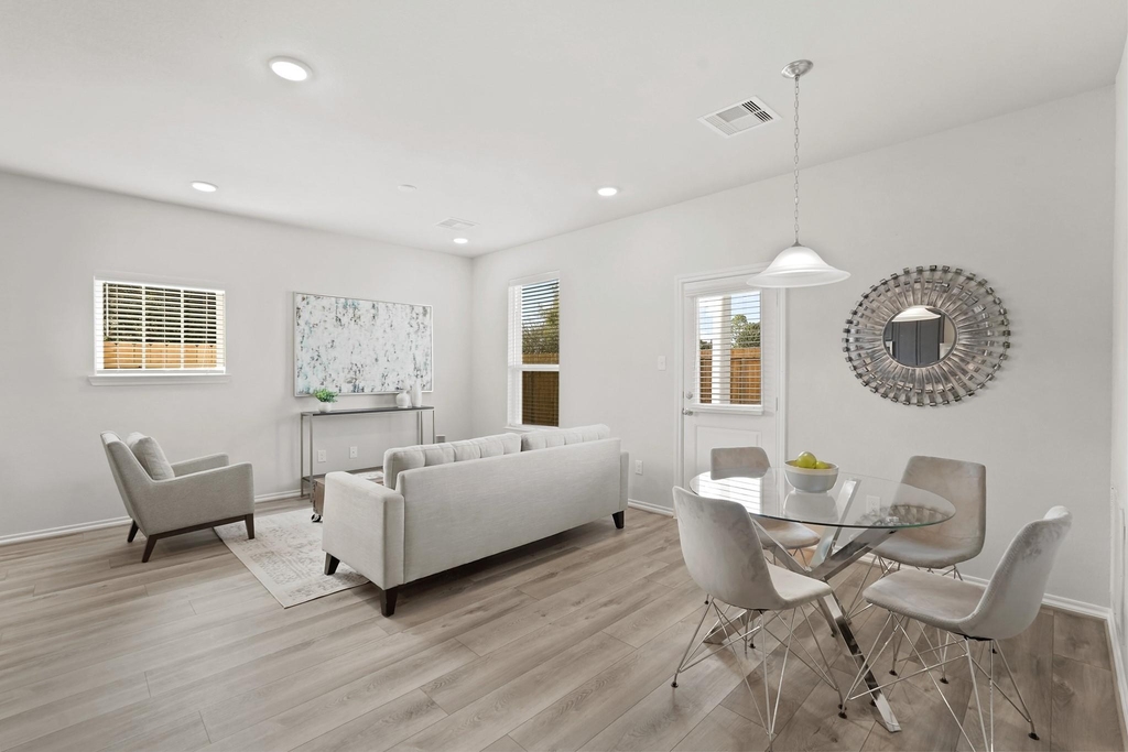 1408 Acorn Meadow Street - Photo 4