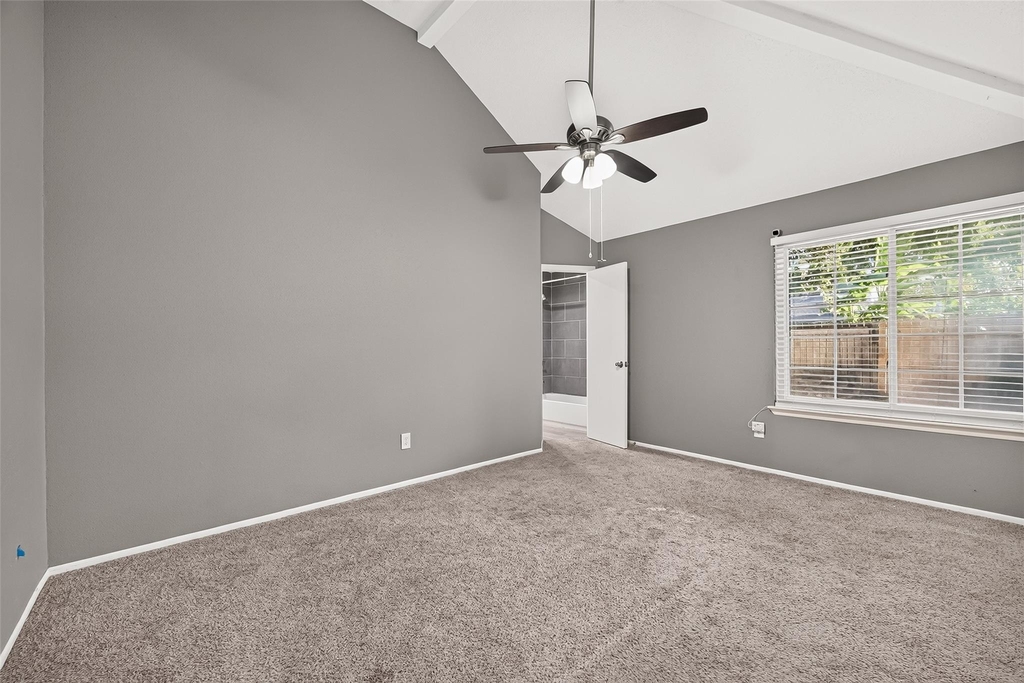 10031 Prospect Hill Drive - Photo 14