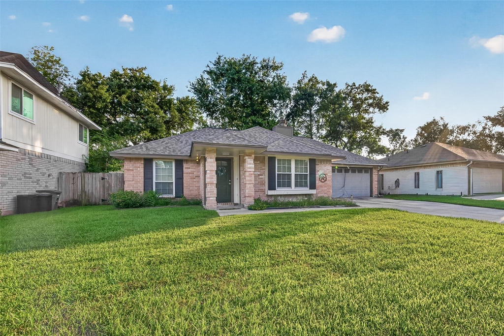 10031 Prospect Hill Drive - Photo 2