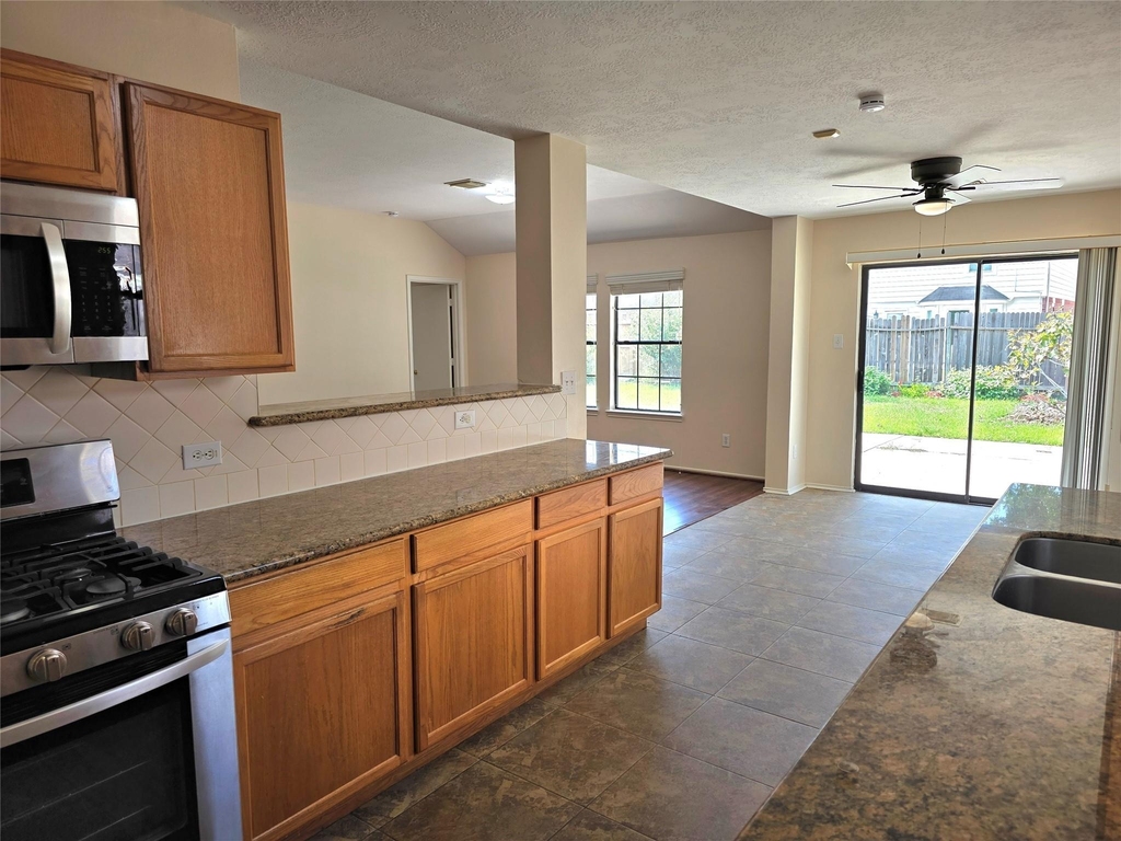 16106 Darwood Court - Photo 10