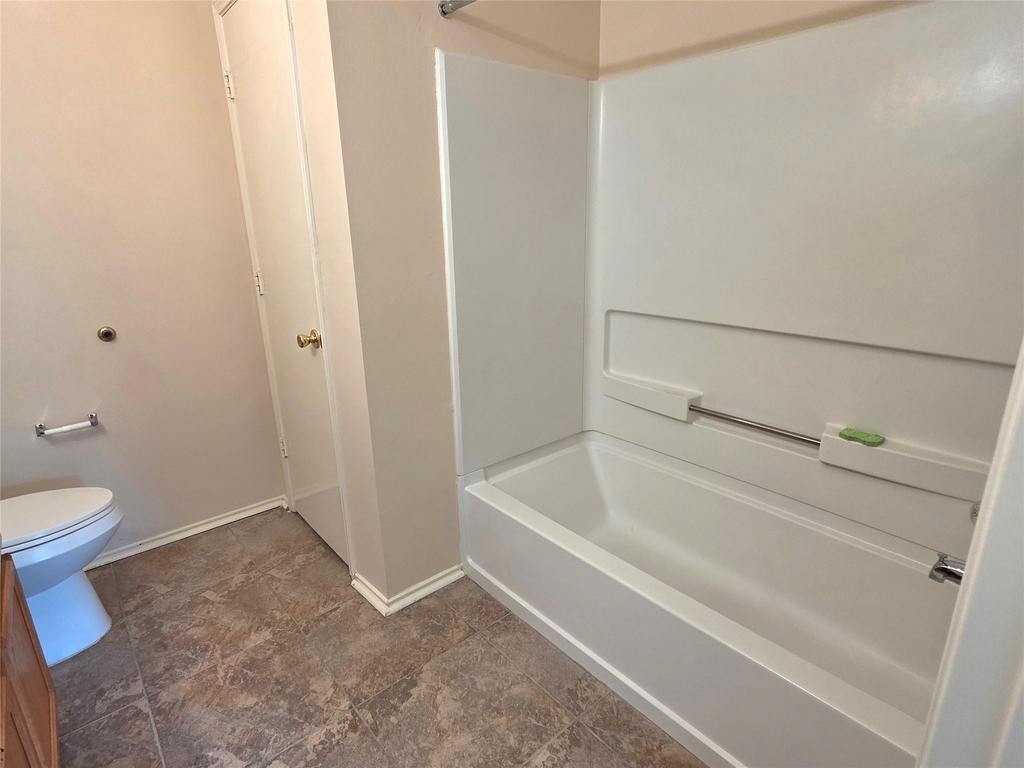 16106 Darwood Court - Photo 16