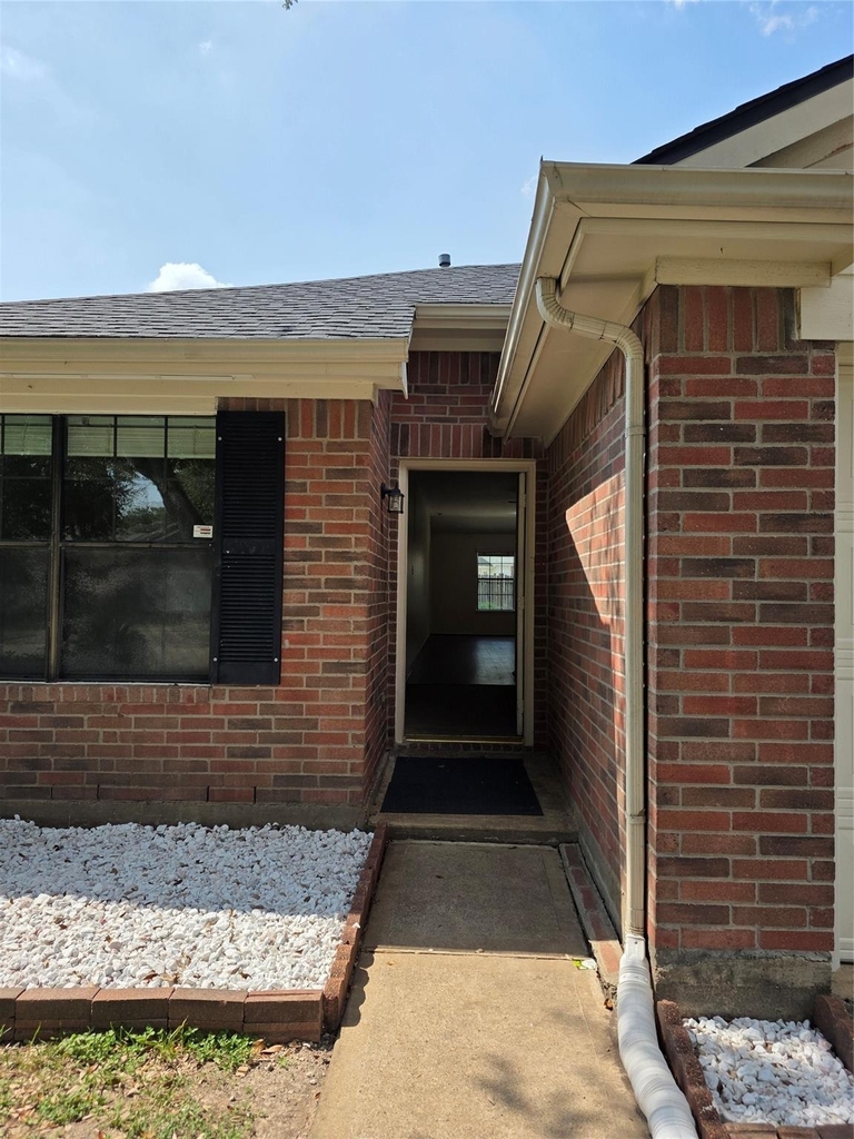 16106 Darwood Court - Photo 2