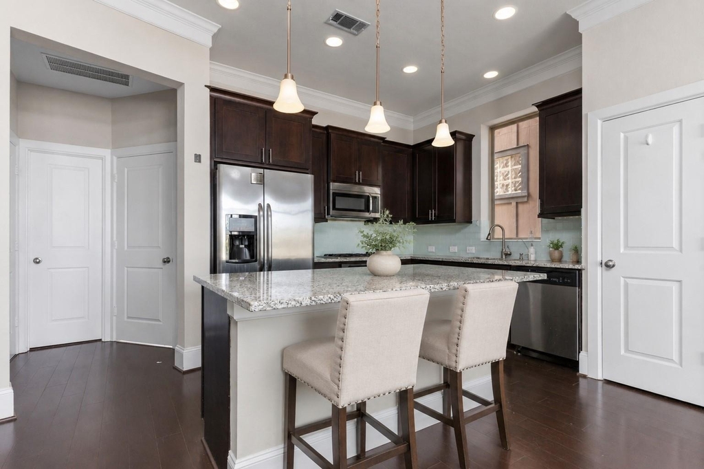 1812 Dennis Street - Photo 15