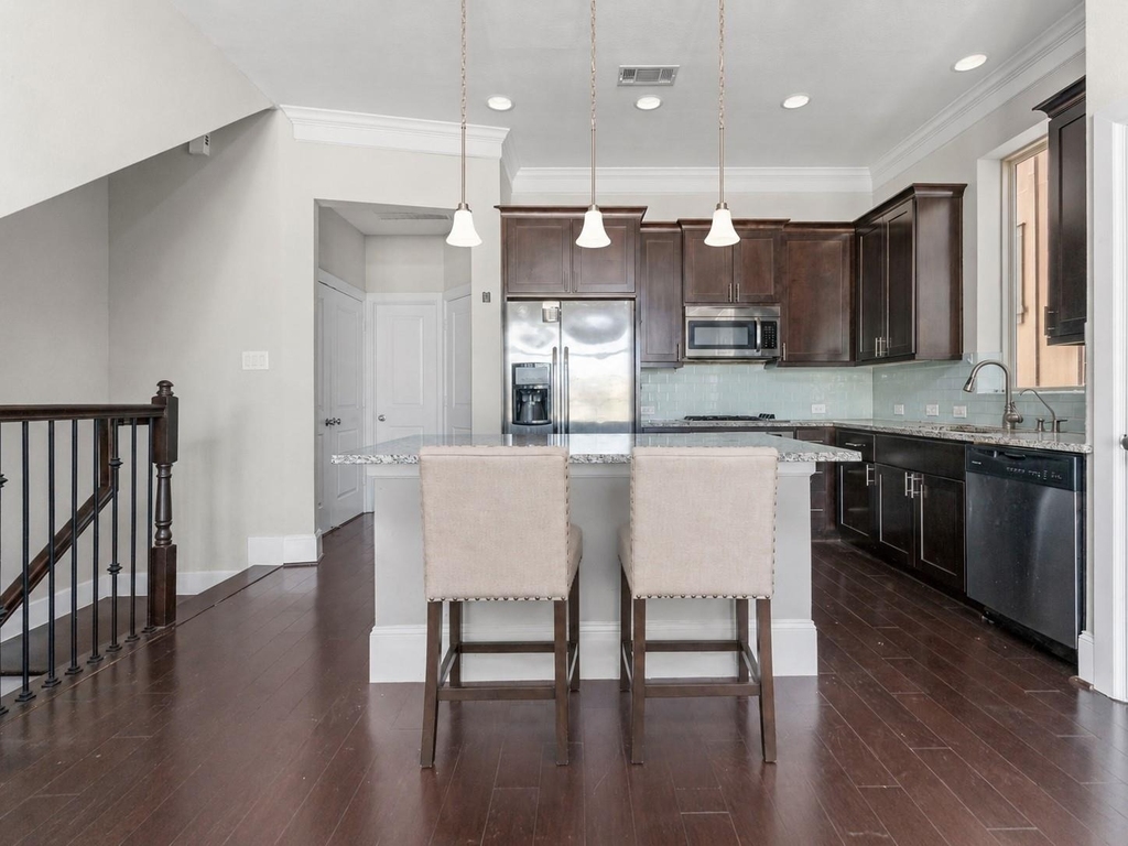 1812 Dennis Street - Photo 12